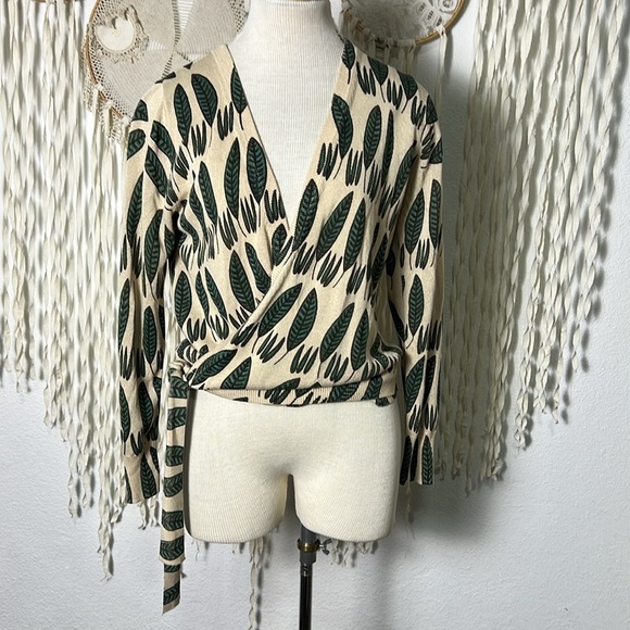 SOLD Anthropologie | PepaLoves Leaf Print Long Sleeve Wrap Knit Top Sweater L - Picture 2 of 10